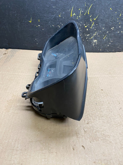 2016 to 2018 Ford Transit Connect Speedometer Cluster y9925 DG3