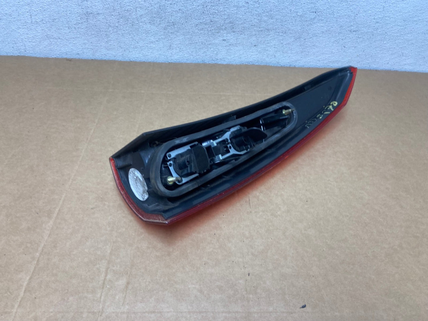 2001 - 2004 Volvo XC70 V70 Left Driver LH Side Tail Light Upper AD5278 LK5