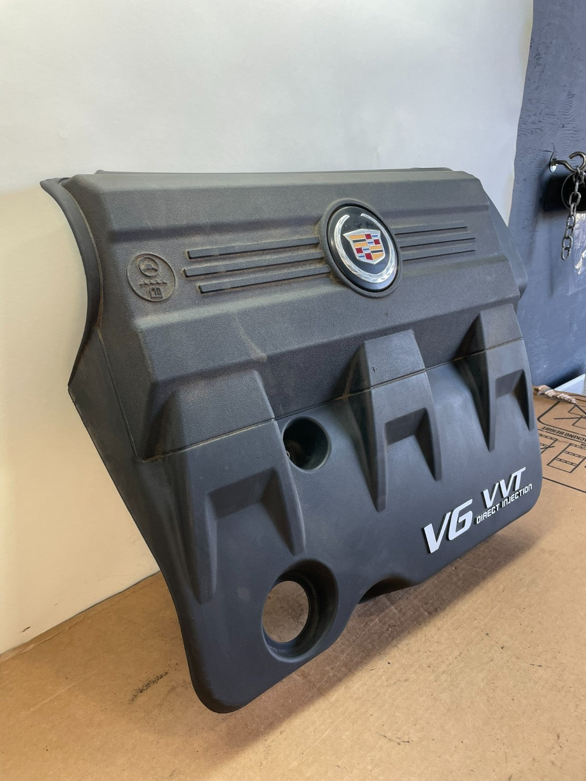2010 to 2012 Chevrolet Equinox V6 VVT Plastic Engine Cover Shield AG0769 DG2