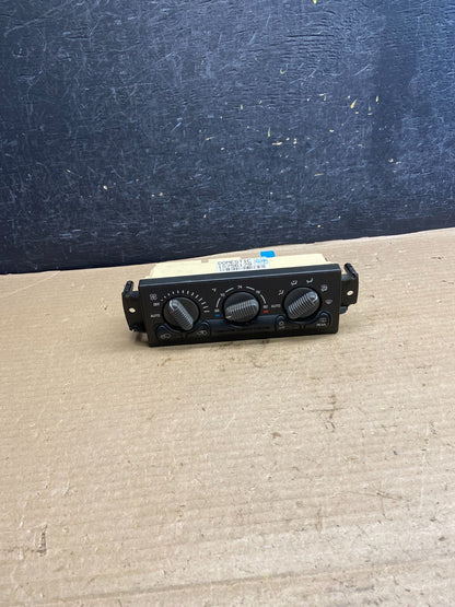 1999 to 2002 Chevrolet Silverado HVAC Heater Climate Control Module ah3680 DG0