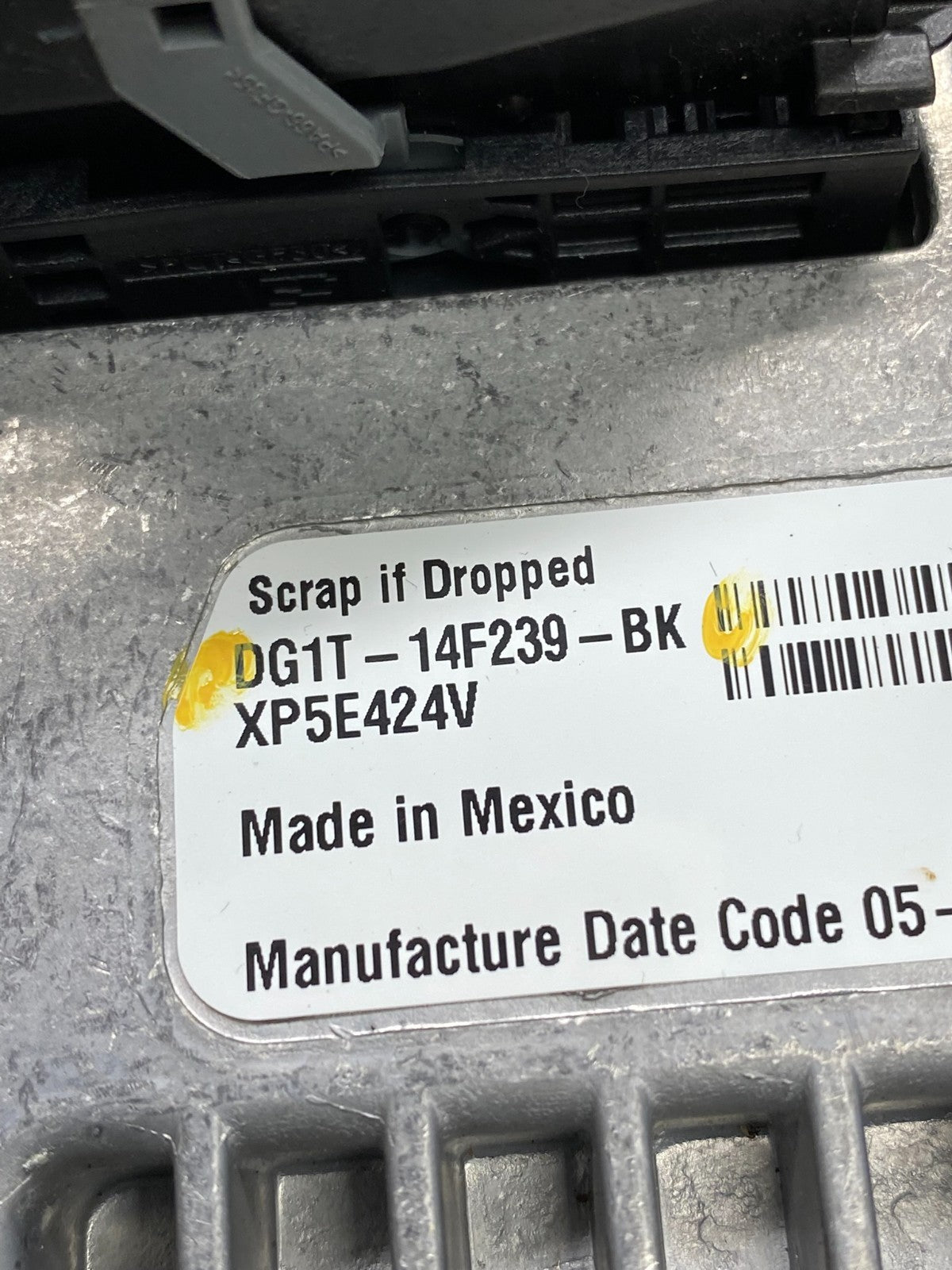 2013 to 2016 Ford Taurus Radio Information Display Screen Monitor ag6410 DG5