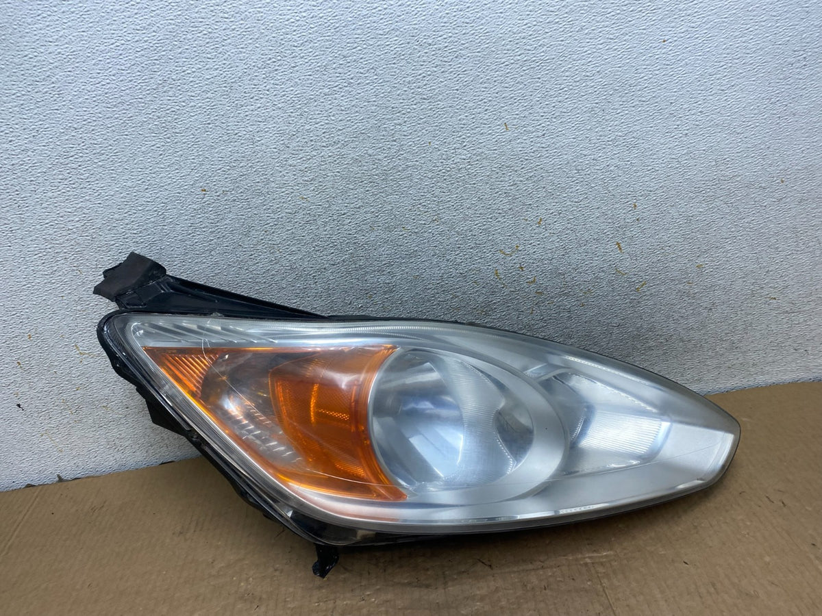 2013 to 2016 Ford C-MAX Right Passenger Side Headlight AI7882 DW0