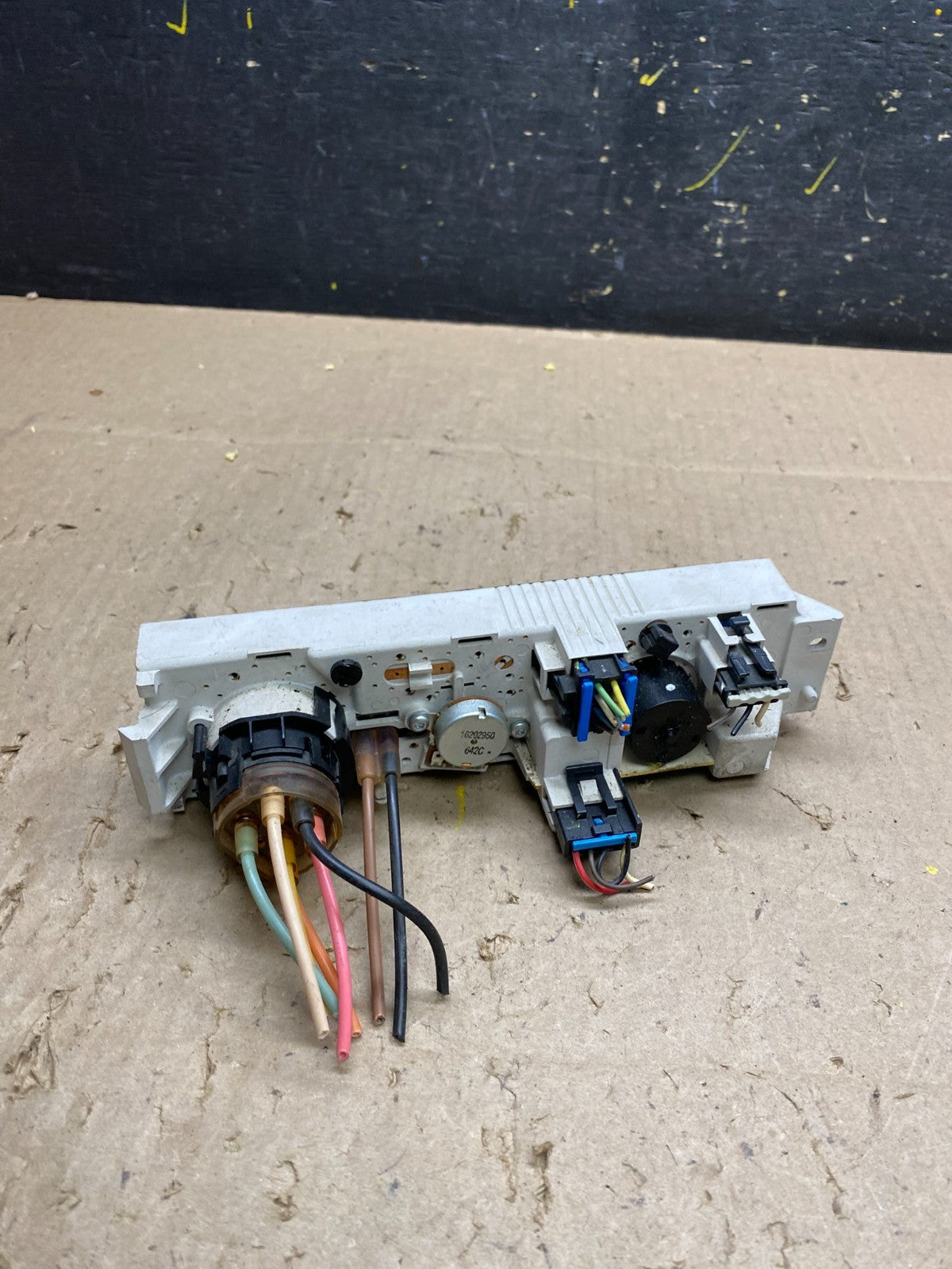 2001 - 2007 GMC Chevrolet Express 1500 Climate Control A/C u4829 DG4