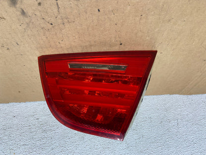 2009 2010 2011 BMW 3 328i 335i E90 Right Passenger RH Tail Light Inner AC5615 LK0