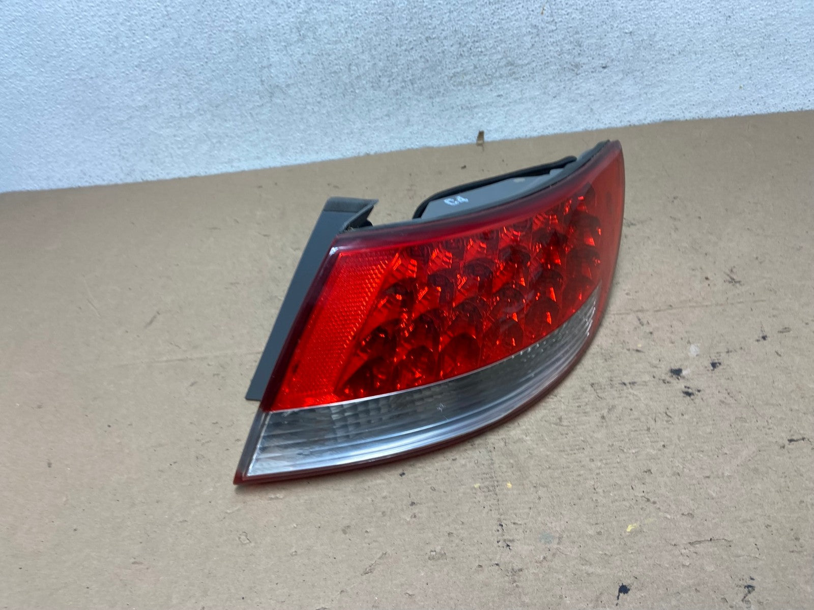 2006 2007 2008 2009 Hyundai Azera Right Passenger Tail Light AF5678 LK2