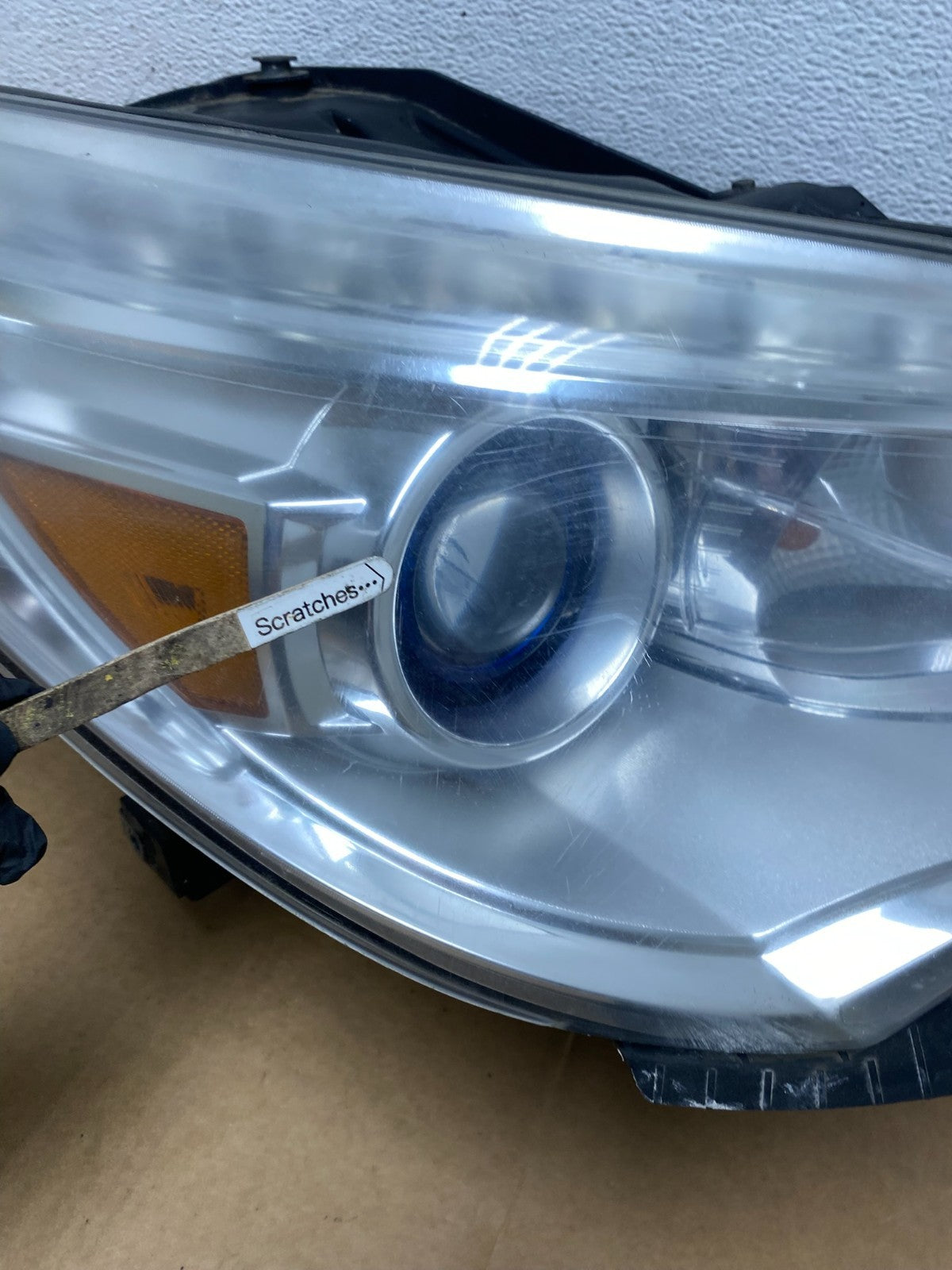 2013-2017 Buick Enclave Right Headlight Xenon Hid One Ballast AE2899 DW3