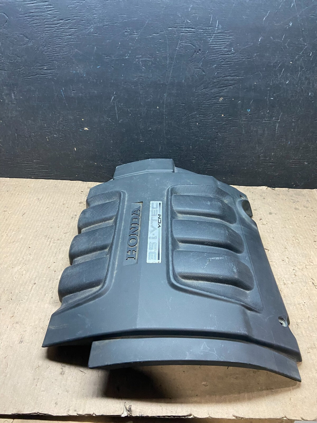 2006 to 2008 Honda Pilot Engine Cover Trim Bezel OEM j1210 DG3