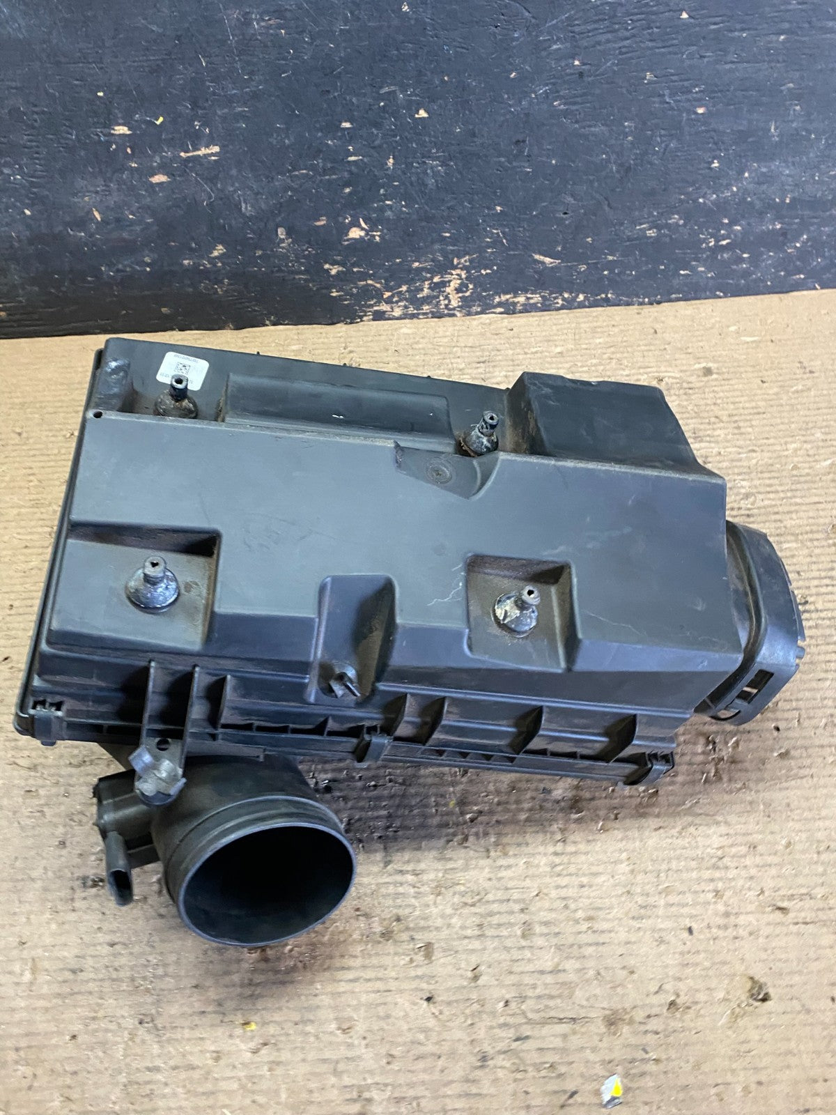 2007 to 2010 BMW X5 Air Intake Cleaner Filter Housing Box S3582 DG7