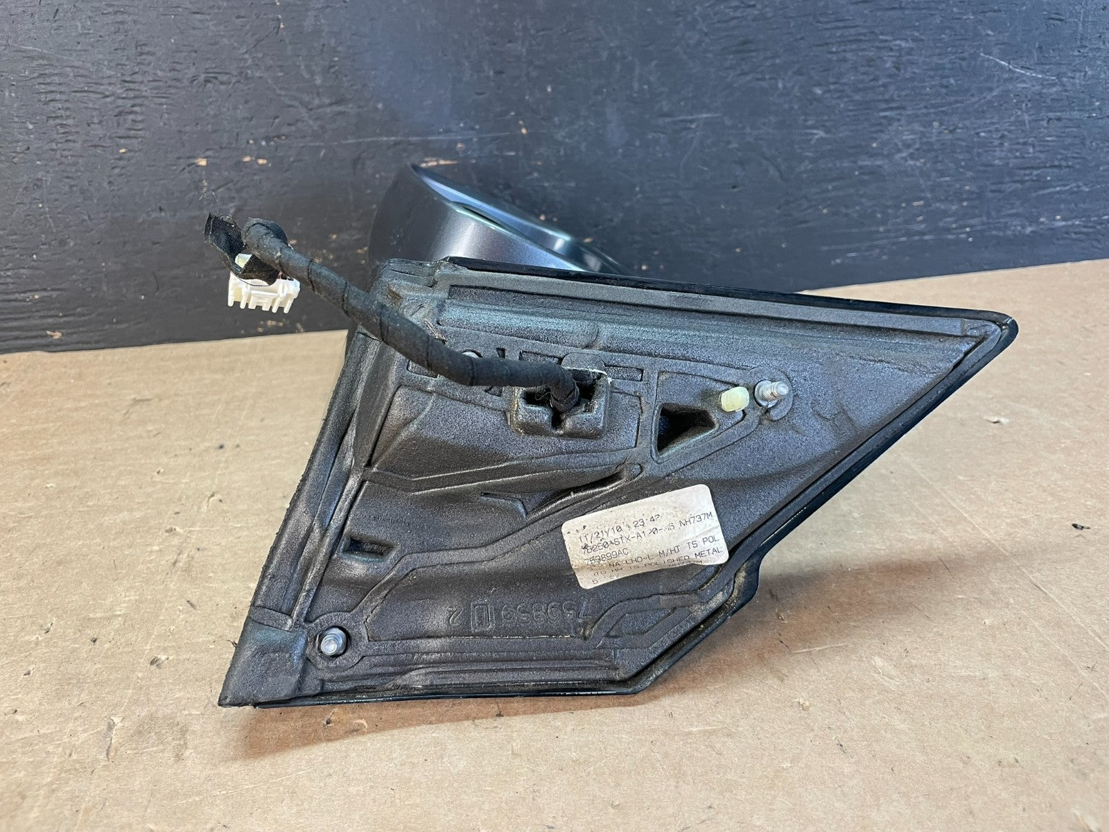2010 to 2013 Acura MDX Left Driver LH H Side View Door Mirror AE8557 DW4
