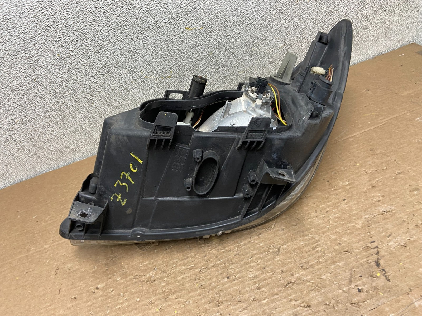 2007 to 2013 Mercedes Sprinter Headlight Right Passenger Halogen Oem Z3701 PS7