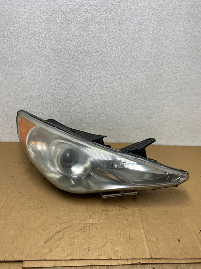 2011 - 2014 Hyundai Sonata Right Passenger Rh Side Headlight Halogen AD1246 DW0