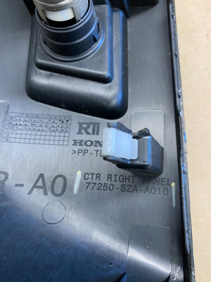 2009-2015 Honda Pilot Right Passenger Dash Vent Center Panel Bezel OEM AB9177 DG2