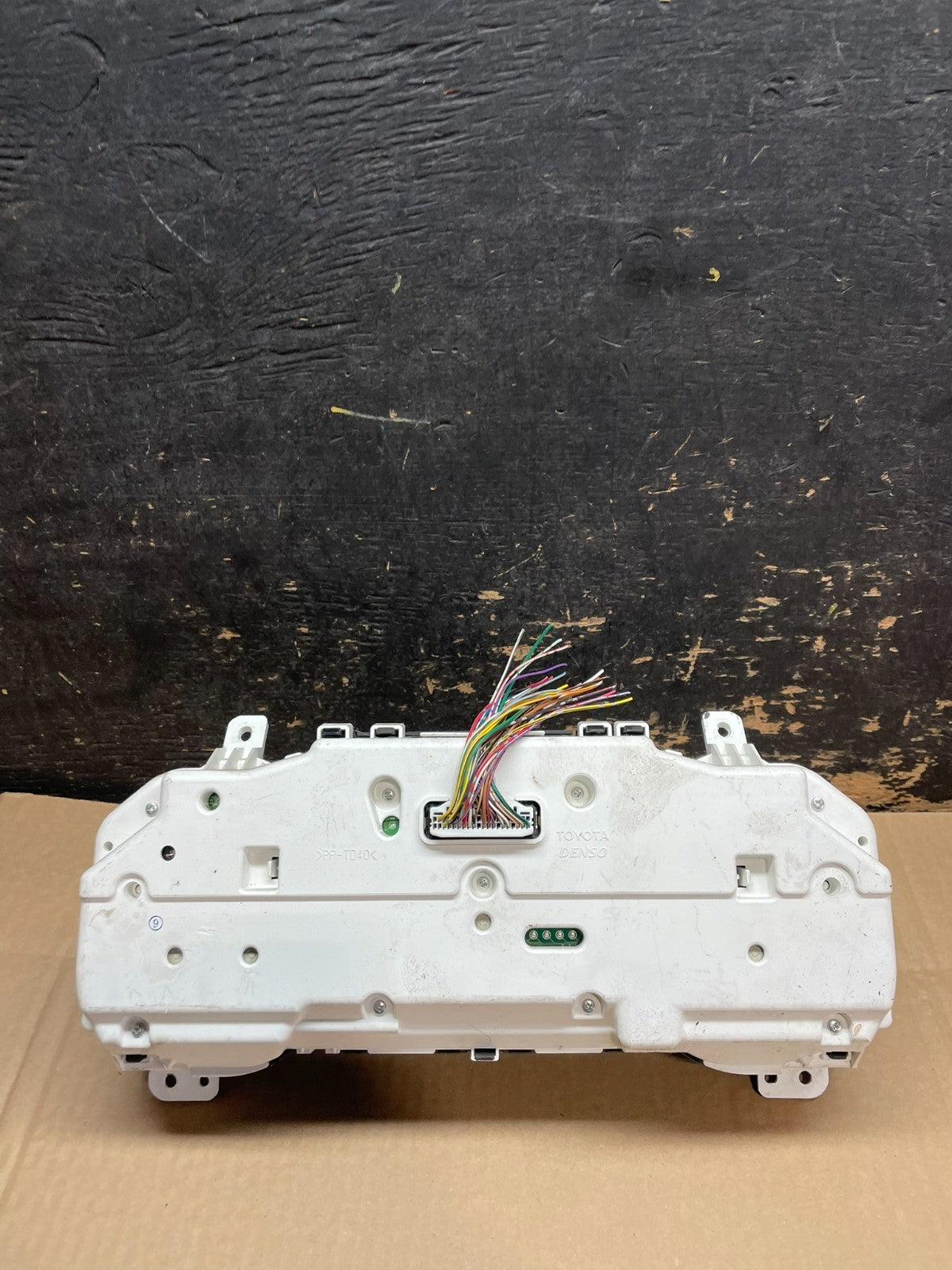 2008 2009 2010 Toyota Sienna Speedometer Cluster Gauge OEM AB2902 DG8