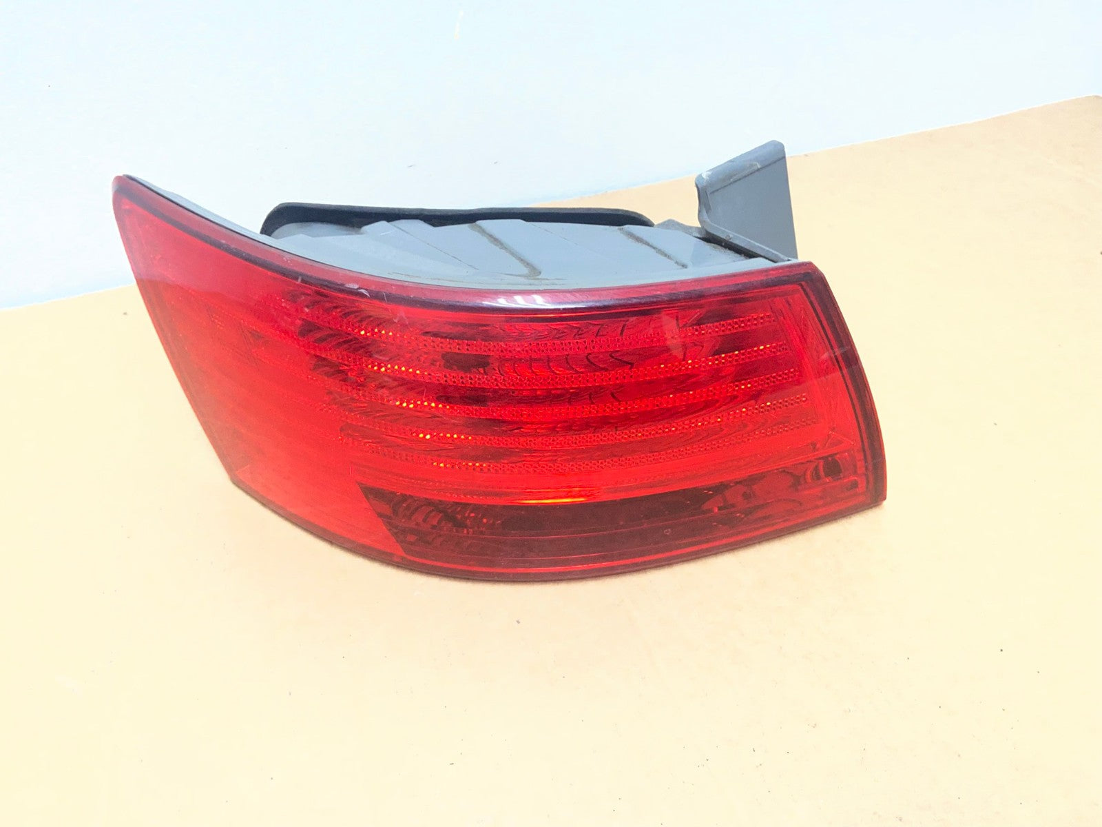 2009 to 2010 Hyundai Sonata Left Driver Lh Side Tail Light AD5340 LK0
