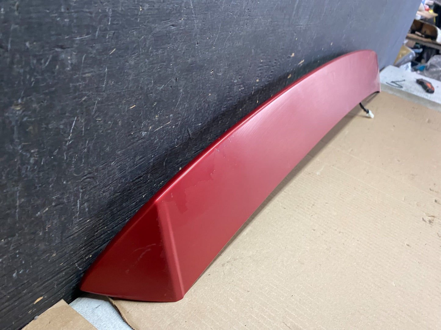 2005 to 2010 Mitsubishi Outlander Rear Spoiler LED Brake Light Q3008 DG2