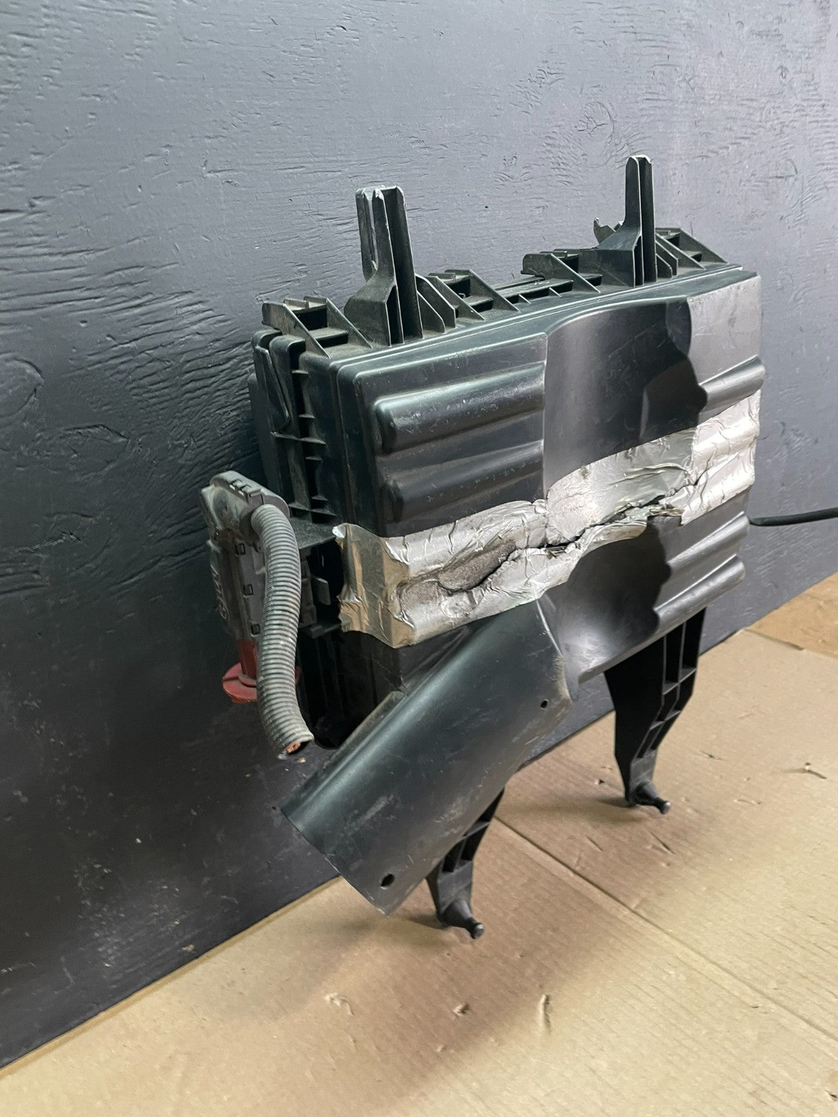 2010 to 2018 Mercedes-Benz Sprinter 2500 3.0L Air Cleaner Box ab7841 DG6