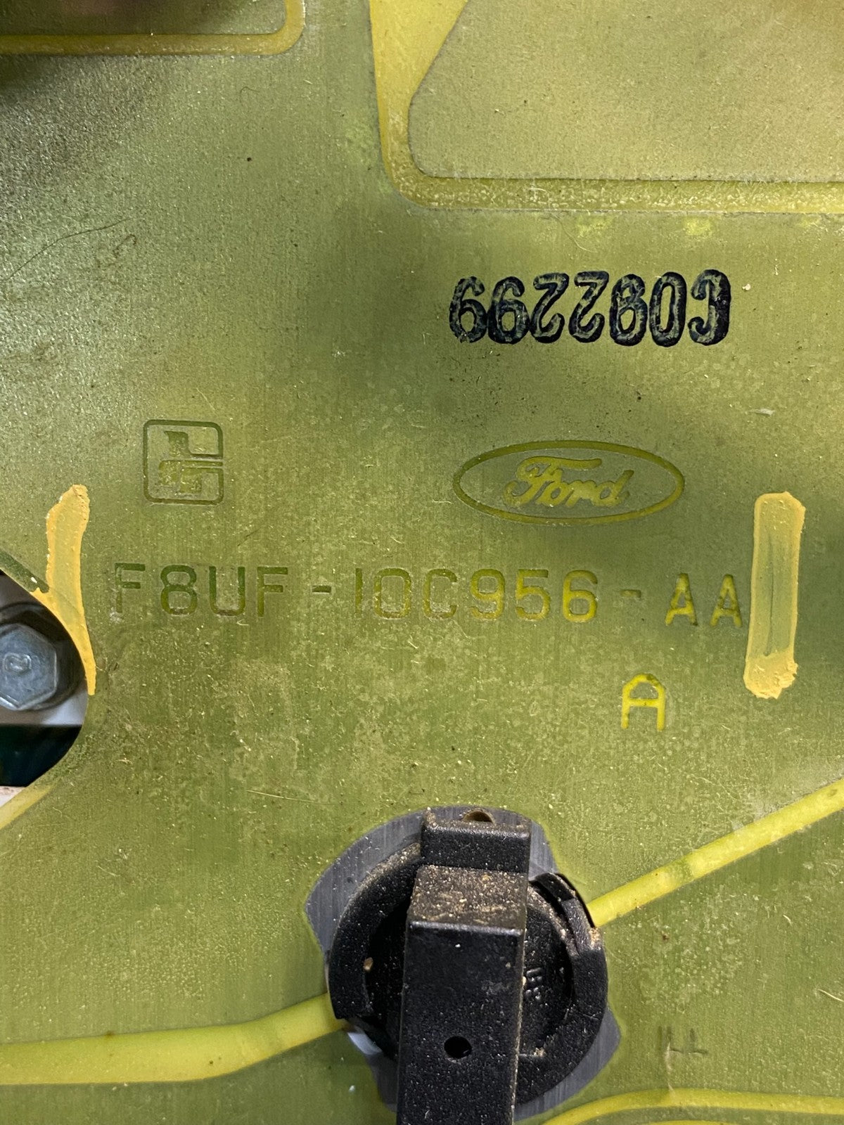 1999 to 2003 Ford E150 E250 E350 VAN Gauge Speedometer Cluster AE6176 DG8