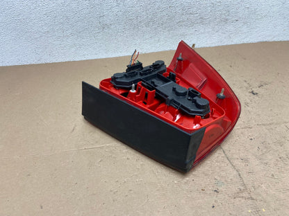 1999 to 2003 Volkswagen Jetta Sedan Right Passenger Tail Light AF5724 LK3