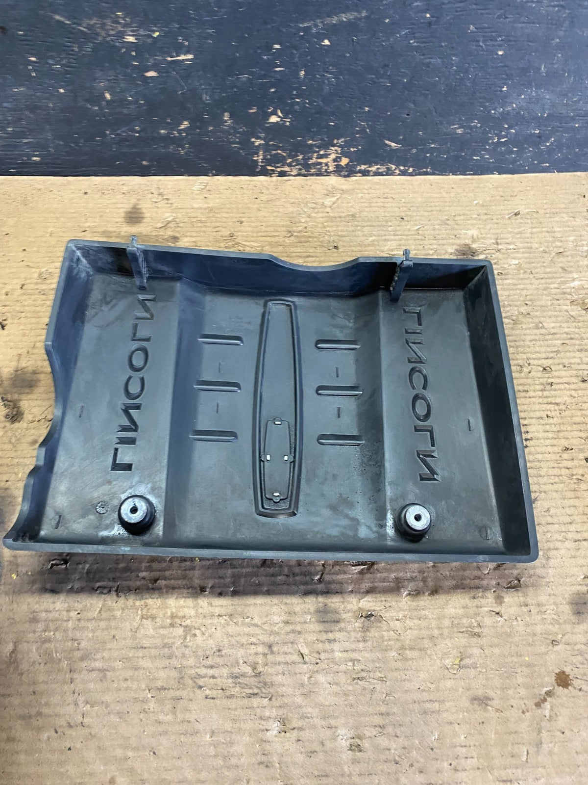 2007 to 2014 Lincoln Navigator 5.4L V8 Engine Motor Cover S5900 DG4