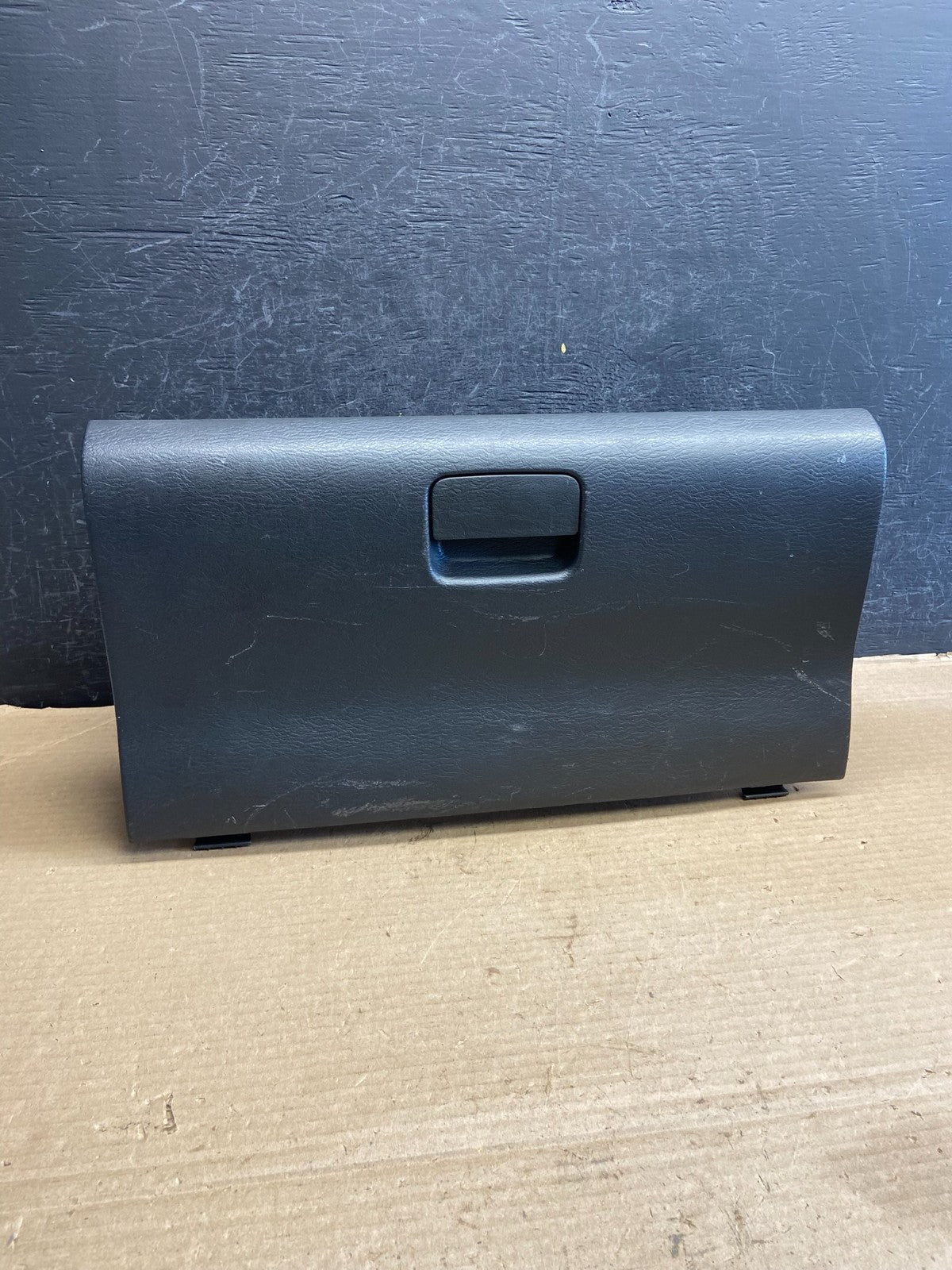2002-2005 Dodge Ram 1500 Front Right Passenger RH Storage Glove Box ah3608 DG0