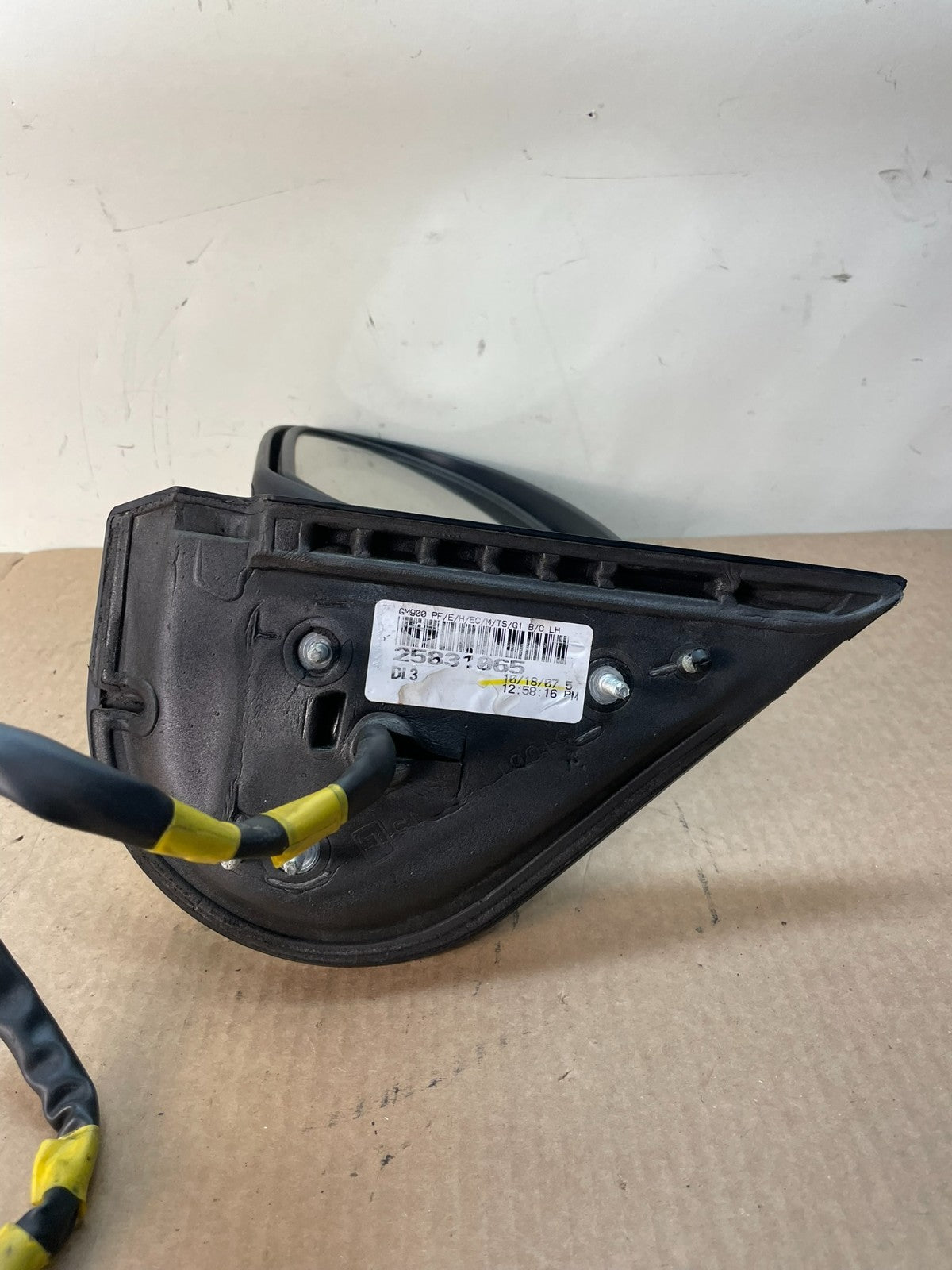 2007 to 2013 Chevrolet Tahoe Silverado Suburban Left Driver Mirror AG2770 MS4