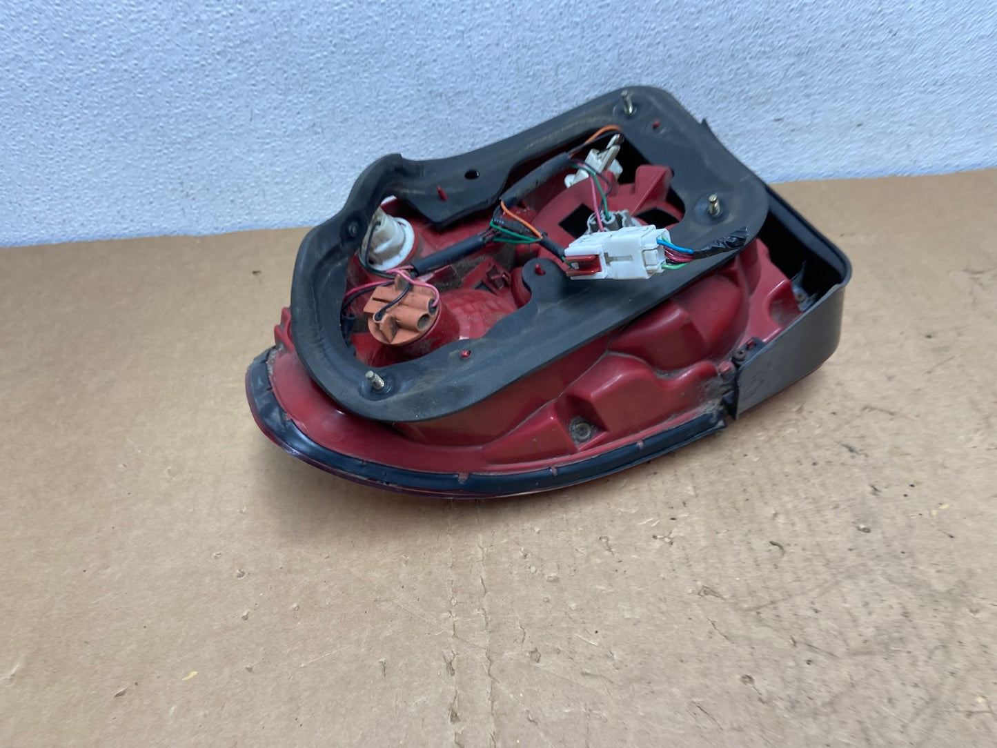 2002 to 2005 Hyundai Sonata Left Driver Lh Side Tail Light AD1305 LK5