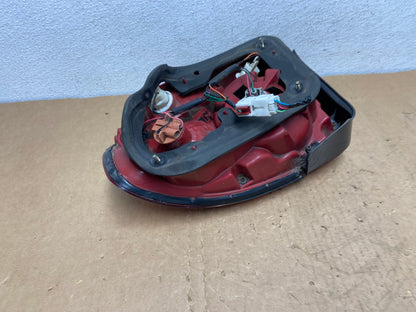 2002 to 2005 Hyundai Sonata Left Driver Lh Side Tail Light AD1305 LK5
