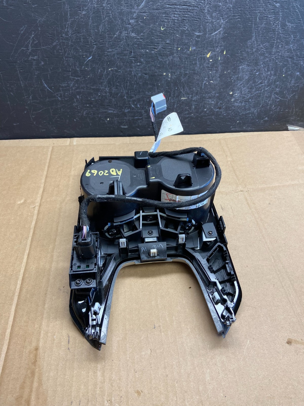 2013 to 2016 Ford Fusion Front Center Console Cup Holder Cupholder AD2069 DG4