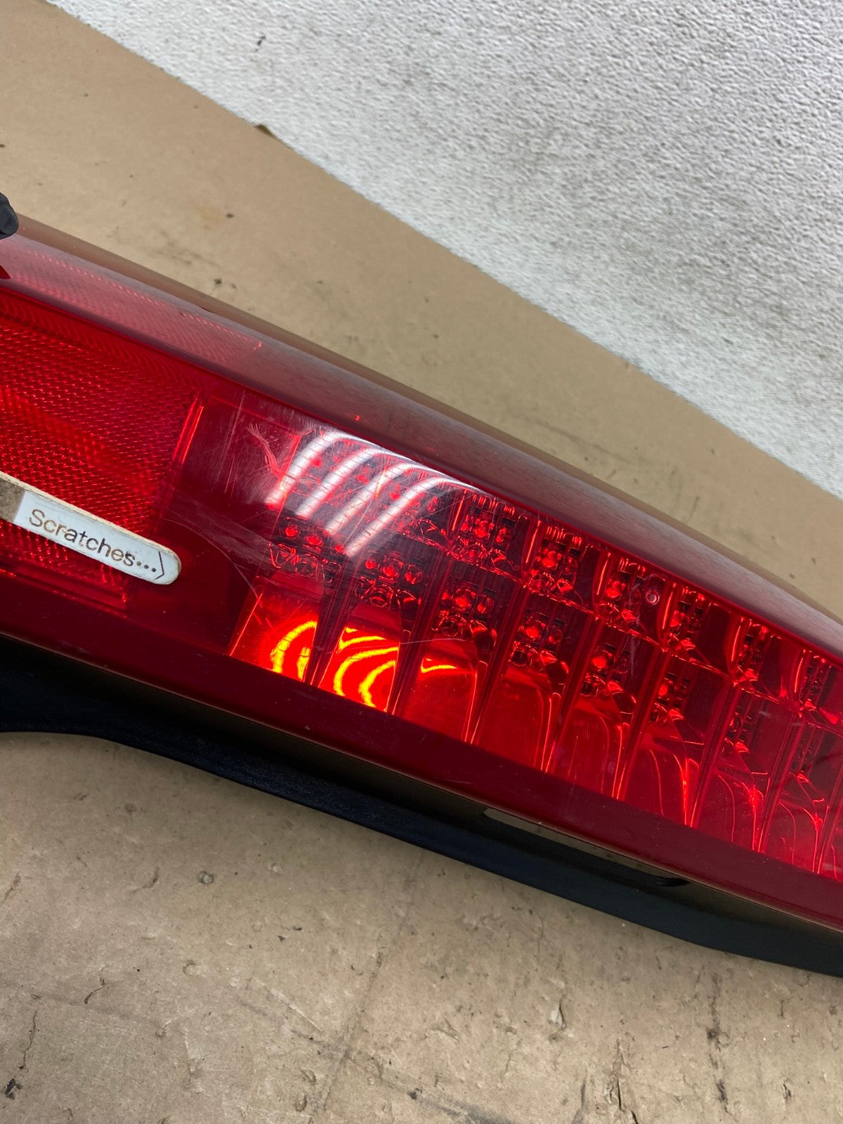 2004 to 2009 Cadillac Srx Left Driver LH Side Tail Light AG5483 LK3