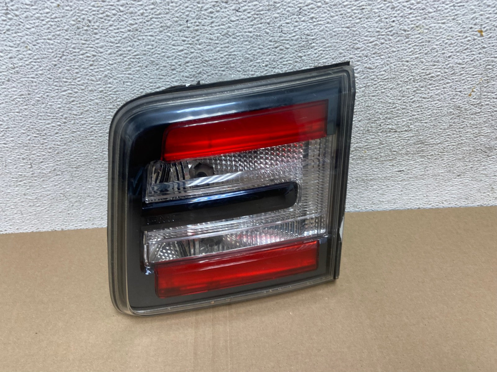 2013 to 2016 GMC Acadia Right Passenger RH Side Inner Tail Light AF5757 LK0
