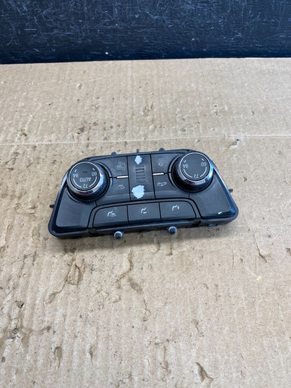 2013 to 2017 Buick Encore Climate Control AC HVAC 22944943 AC9197 DG1