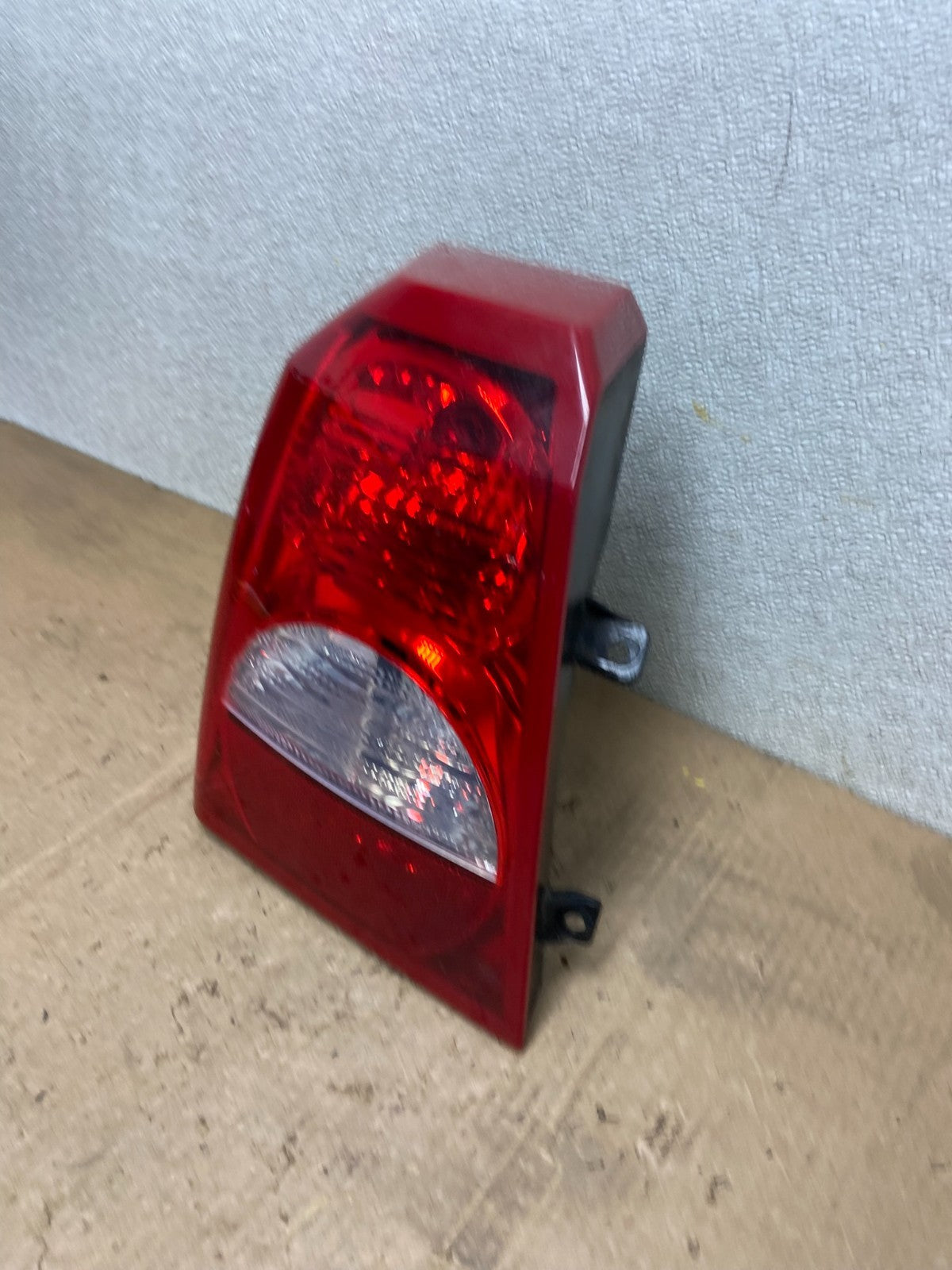 2008 2009 2010 2011 2012 Dodge Caliber Tail Light Left Driver Side Oem AA66311