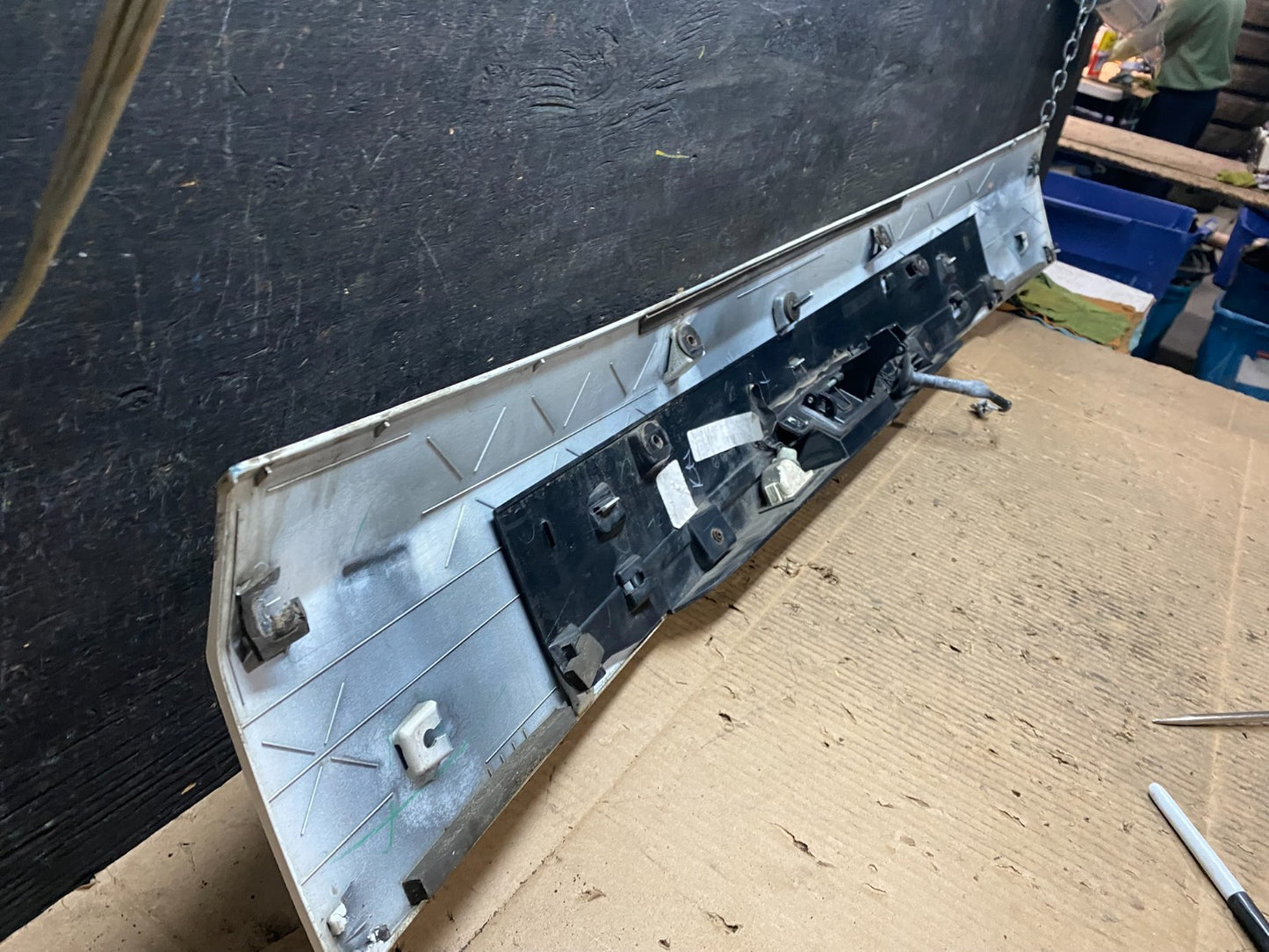 2011-2018 Dodge Grand Caravan Black Rear Tail Gate Trim Molding Panel T9496 DG8