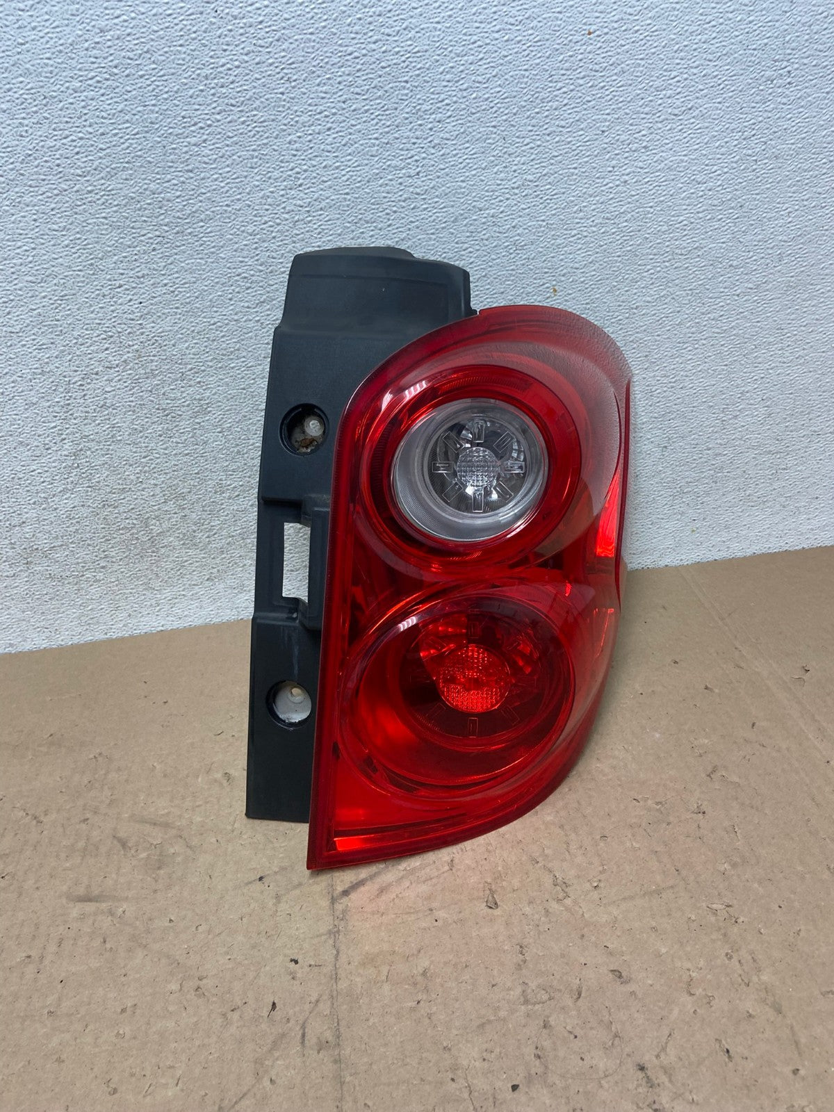 2010 to 2015 Chevrolet Equinox Right Passenger Rh Side Tail Light AG4967 LK0
