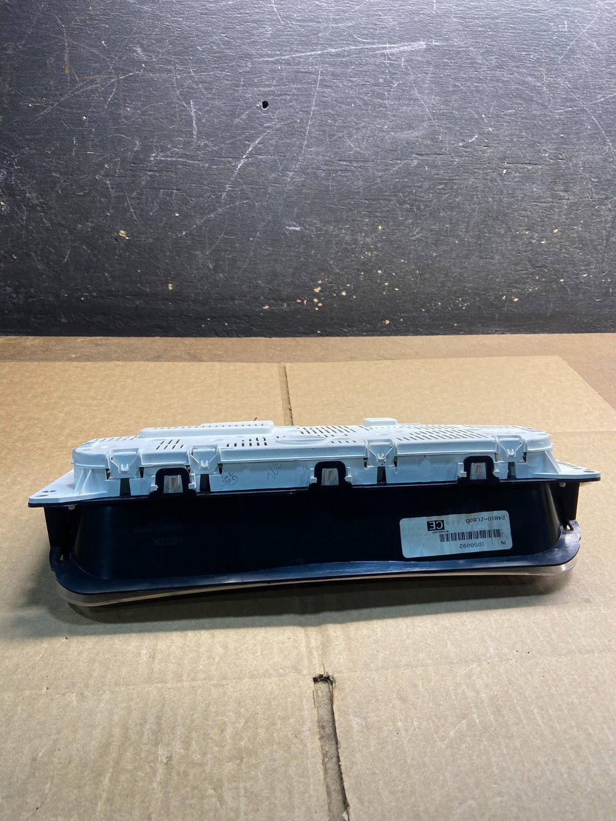 2007-2008 Nissan Pathfinder Xterra Cluster Speedometer Instrument OEM Y7415 DG3