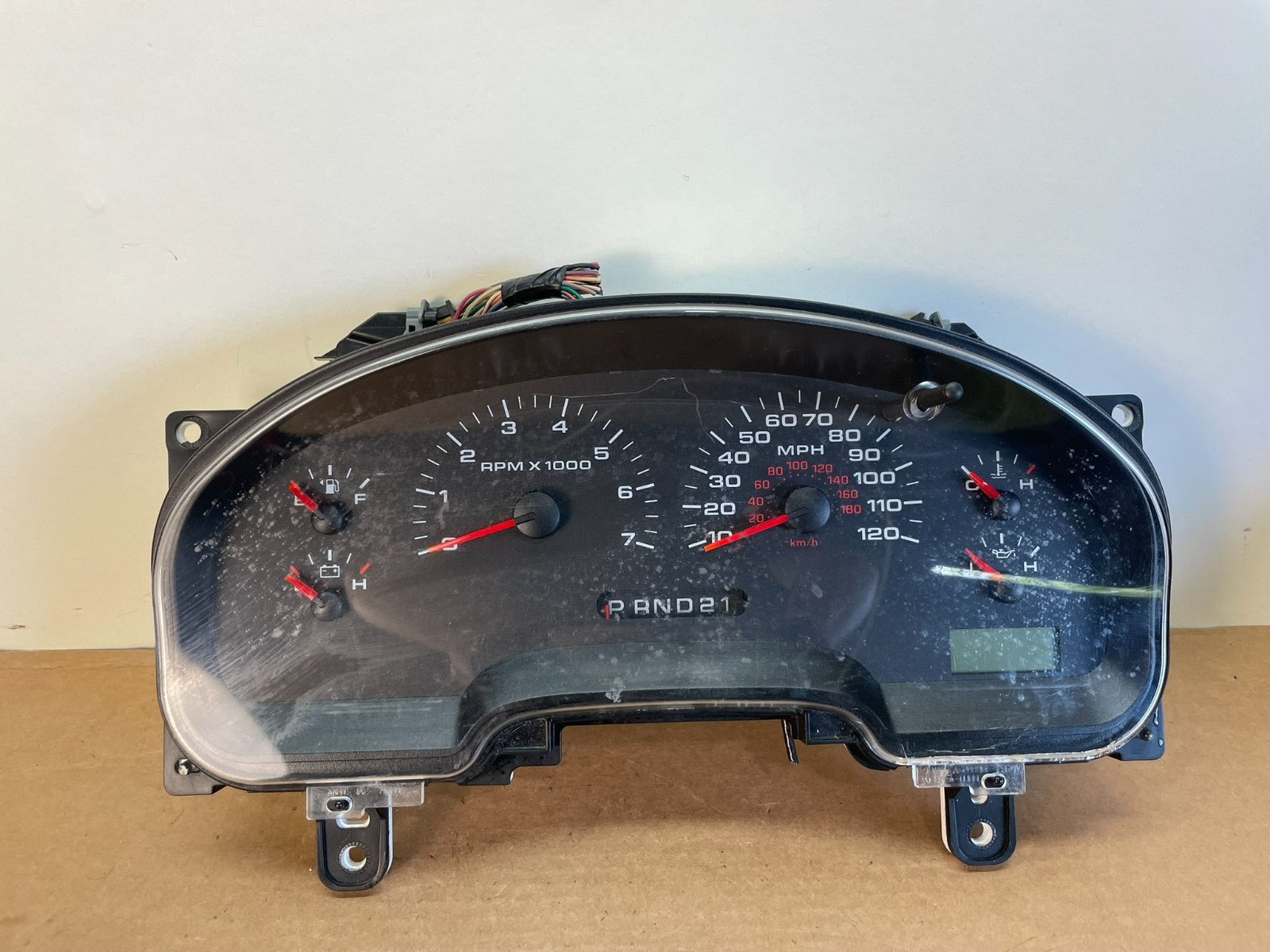 2006 Ford E350 Gauge Speedometer Cluster ag0764 DG0