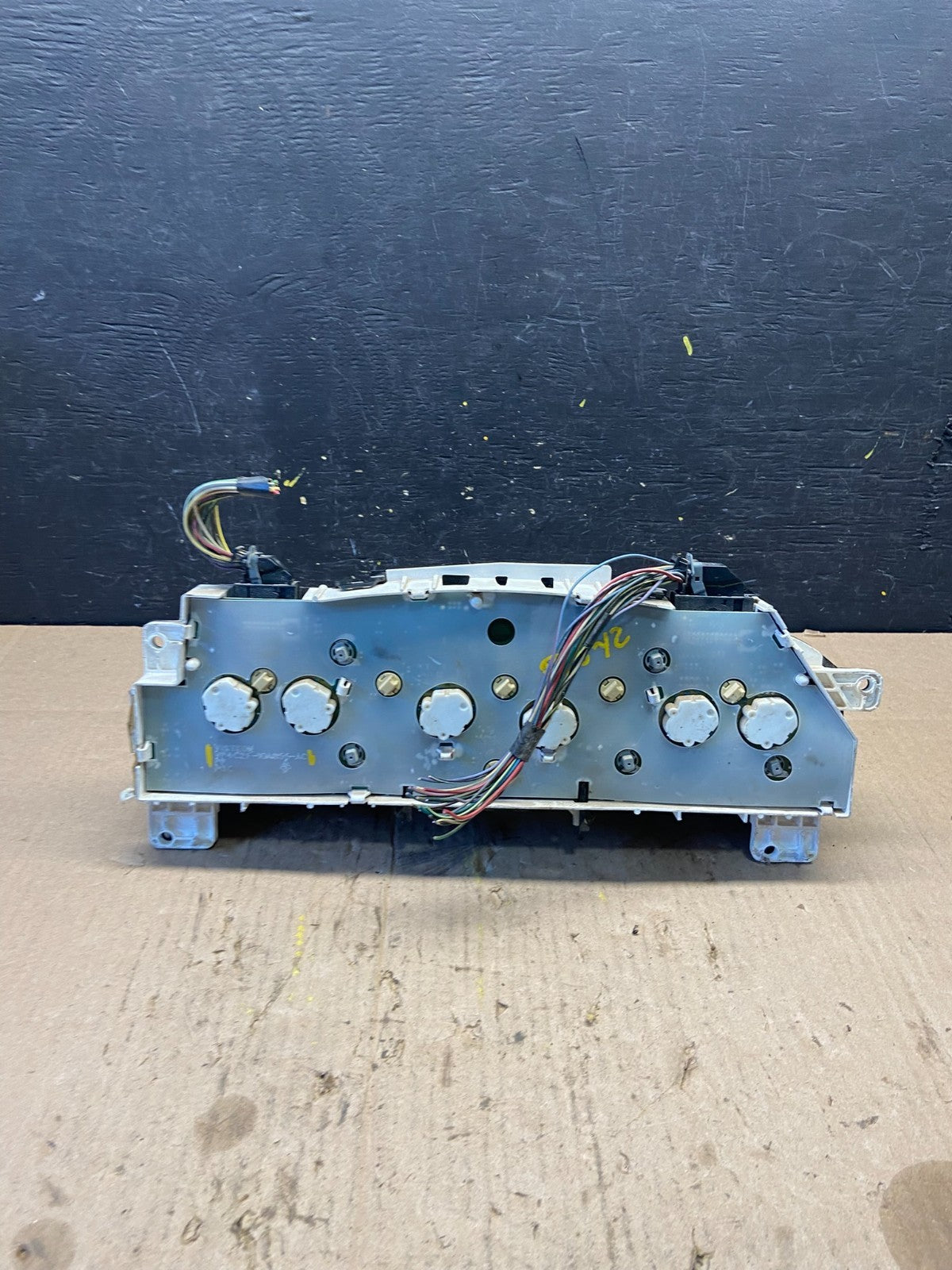 2004 to 2008 Ford E150 E250 E350 Gauge Speedometer Cluster Q2316 DG4