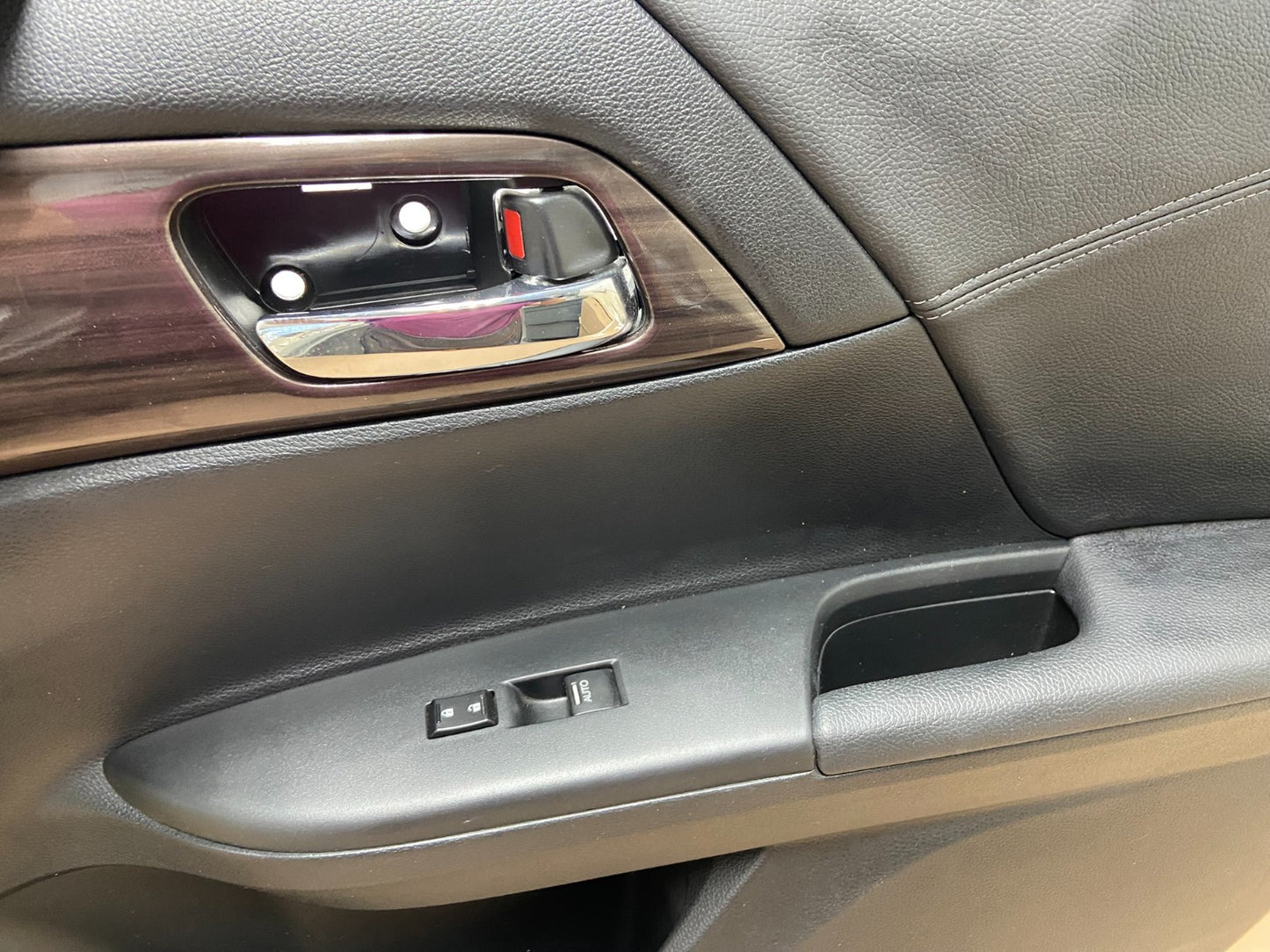 2014-2017 Honda Accord Front Right Passenger RH Side Door Panel AG4512 DG3