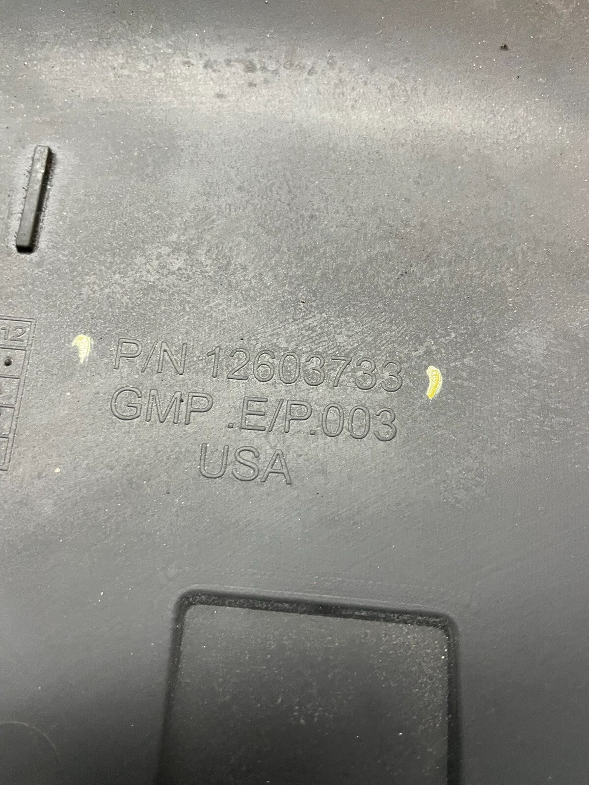 2008 to 2012 Chevrolet Malibu Engine Cover Plastic Motor Shield J6903 DG8