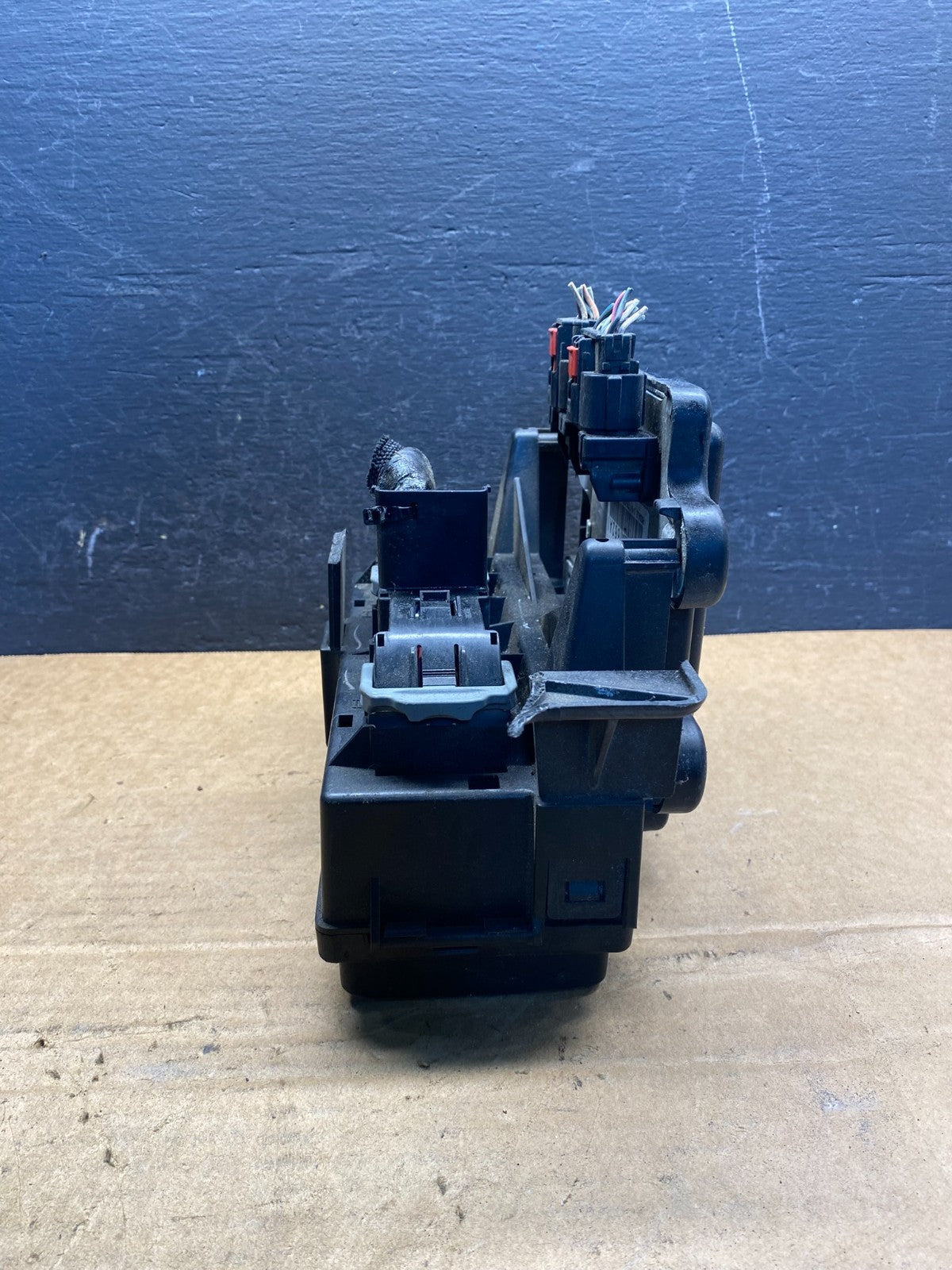 2005 Jeep Grand Cherokee BMC Body Module Power Fuse Box Relay AD7398 DG3
