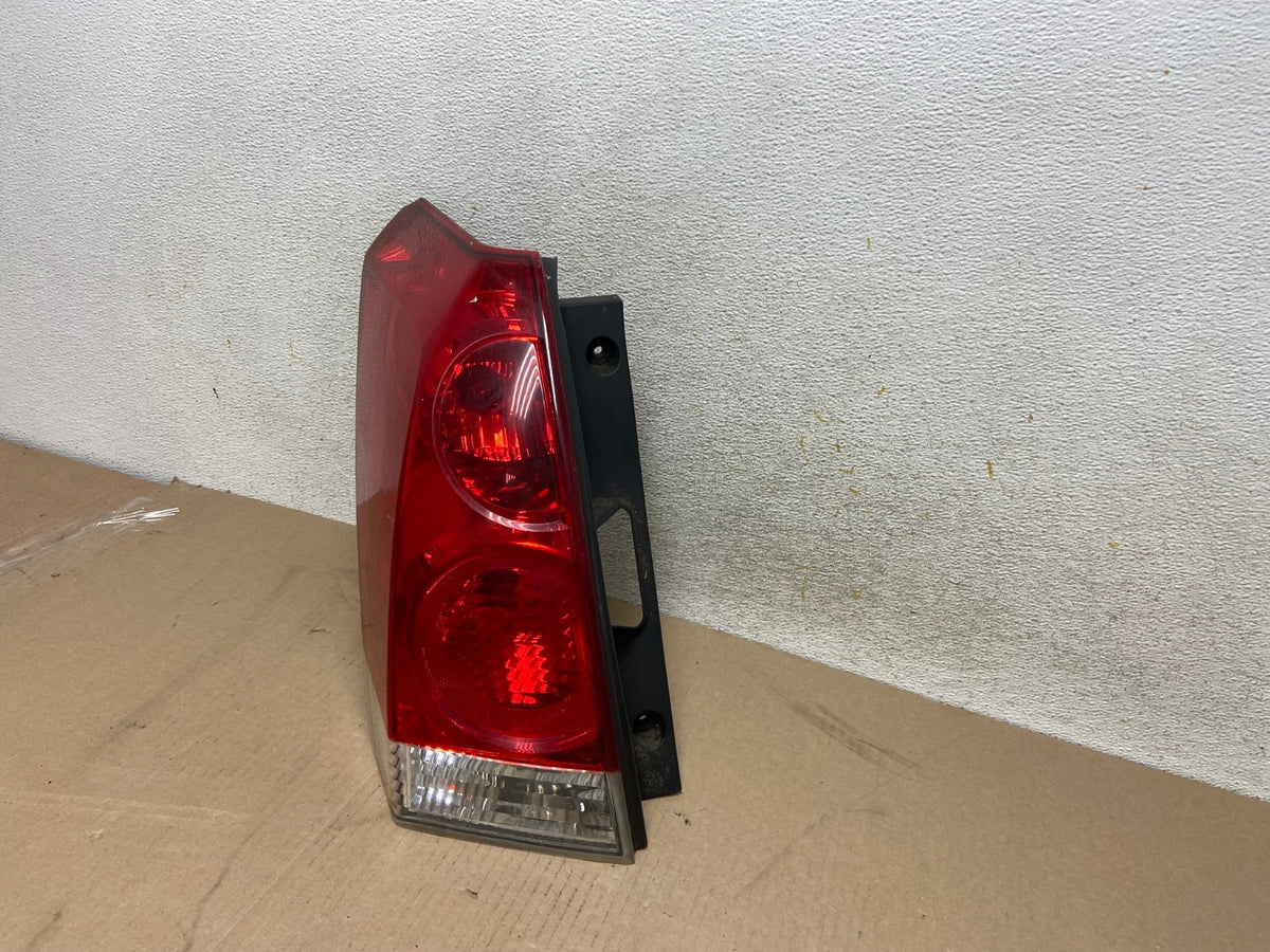 2004 to 2009 Nissan Quest Left Driver Lh Side Tail Light AH6699 LK2