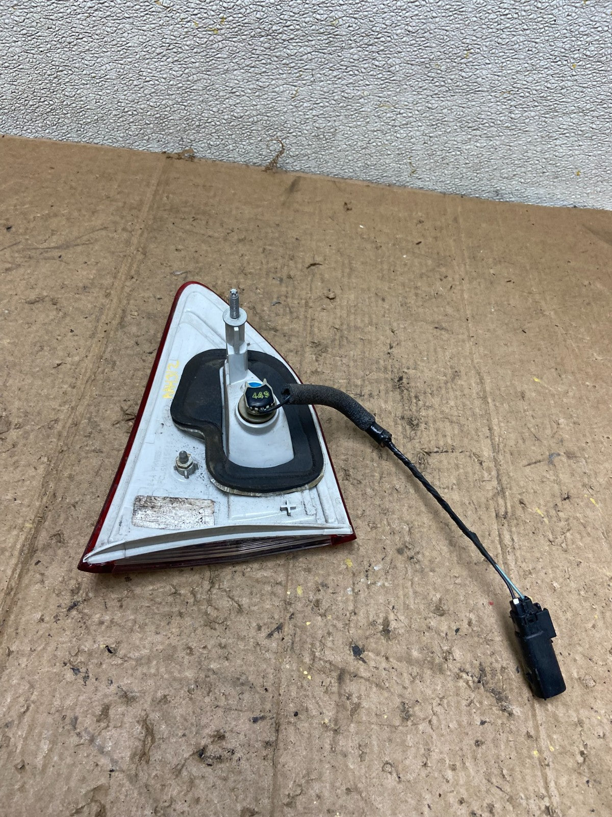 2013 to 2016 Ford Escape Right Passenger RH Side Inner Tail Light OEM AA43124