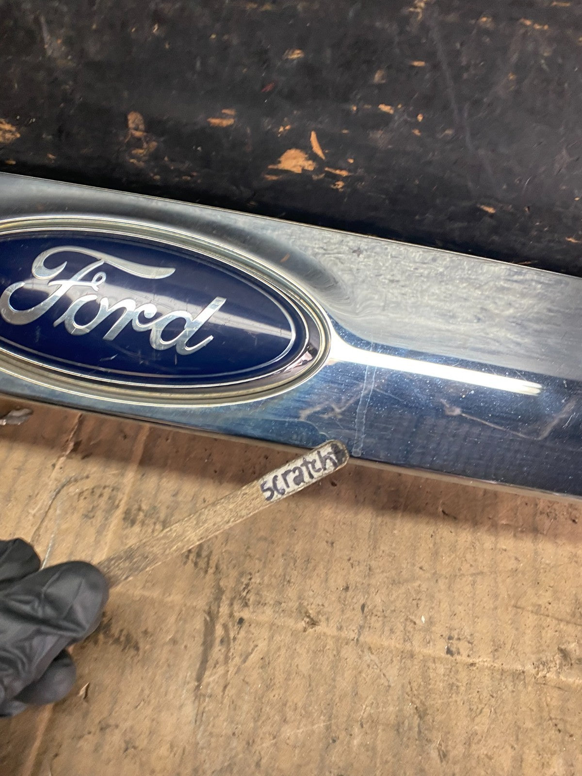 2013 to 2016 Ford Escape Rear Trunk Molding Trim Oem r7920 DG4