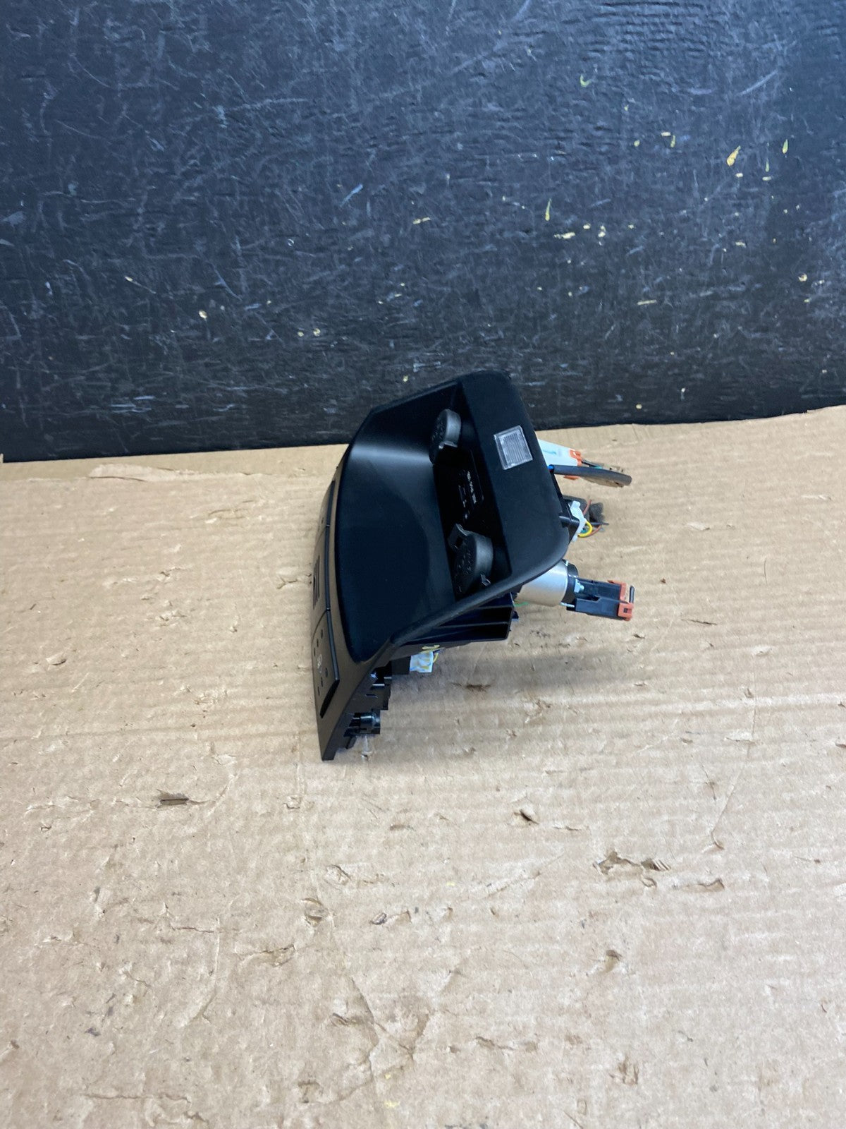 2011-2013 Kia Sorento Center Seat Heater Switches Aux USB Power Outlet AF2694 DG1