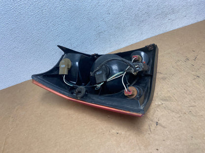 2004 to 2006 Chrysler Pacifica Right Passenger Rh Side Tail Light AD4808 LK5