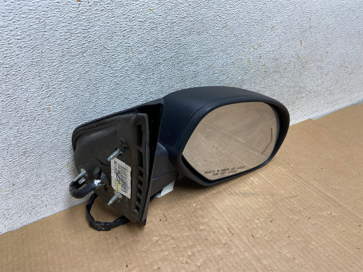 2007-2013 Chevrolet Tahoe Silverado Suburban Right Passenger Mirror AI5831 LK6