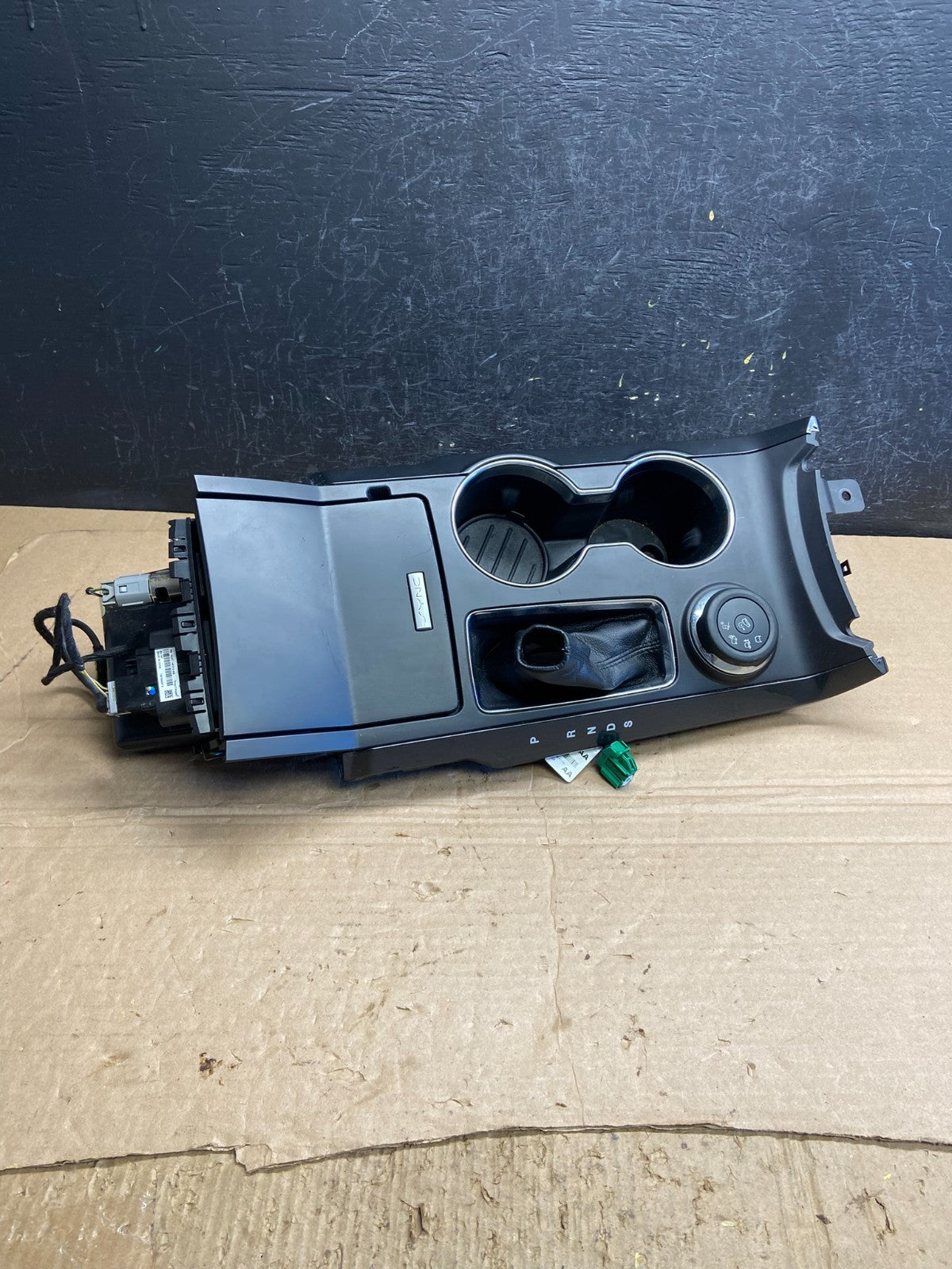 2016-2019 Ford Explorer Center Console Shifter Cup Holder Bezel Trim af2021 DG2
