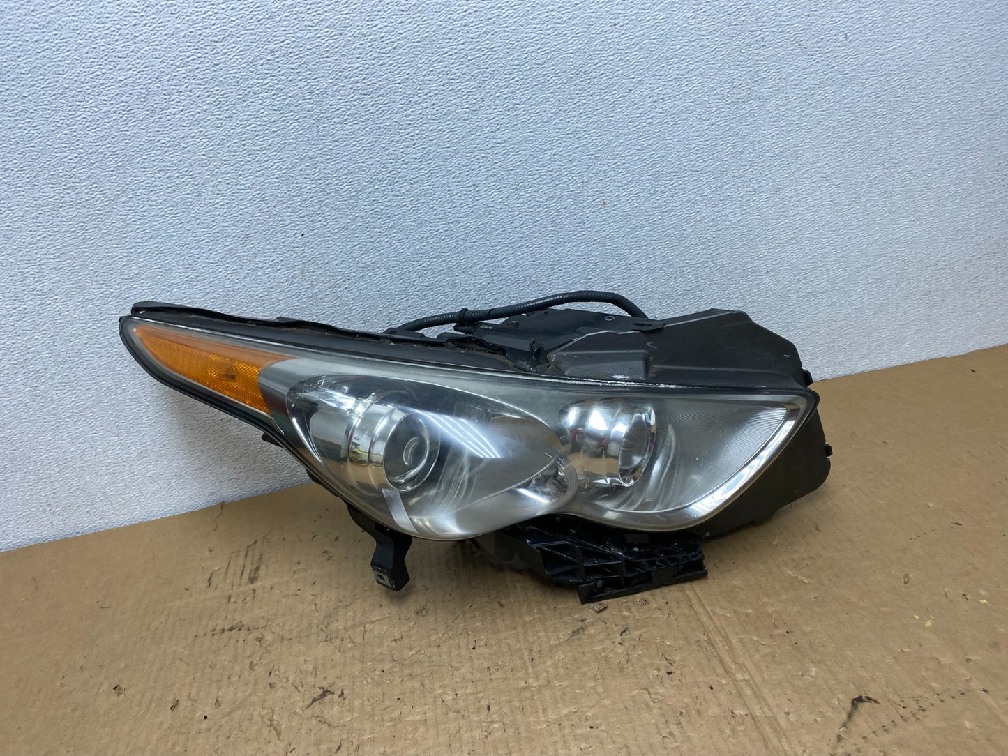 2009-2017 Infiniti FX35 FX37 FX50 QX70 Hid Xenon Right Headlight AC8134 DW0