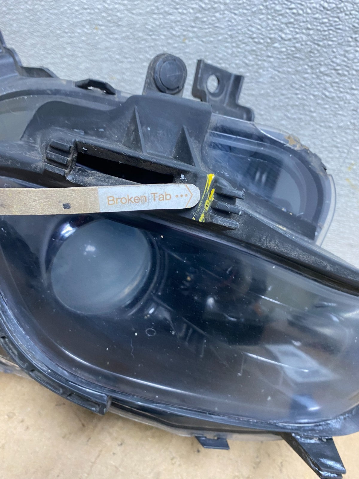 Halogen 2014-2017 Jeep Cherokee Left Driver LH Side Lower Headlight X6797 GD5