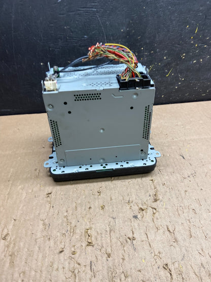 2015 2016 2017 Volkswagen Jetta Radio CD Player AM/FM T6158 DG5